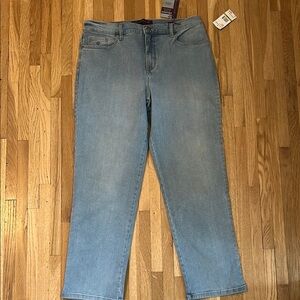 Gloria Vanderbilt. NWT. Blue Straight-leg Jeans